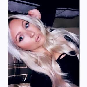 Meet your Posher, Darcy